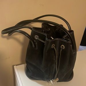 Dooney and Bourke black handbag